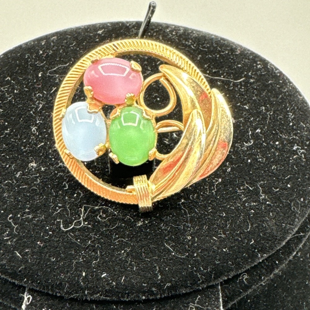 Vintage‎ Stone Trio Brooch Pin Feathers Gold Tone Green Pink Blue Enamel